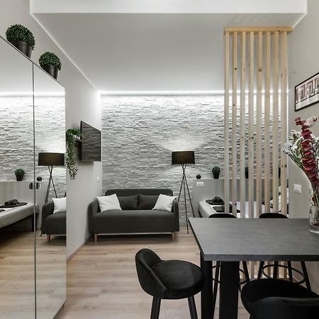 Super Modern And Design Apartment, A Due Passi Dai Navigli Milan Extérieur photo