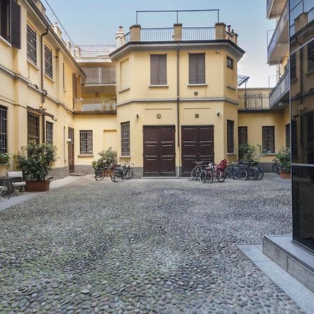 Super Modern And Design Apartment, A Due Passi Dai Navigli Milan Extérieur photo