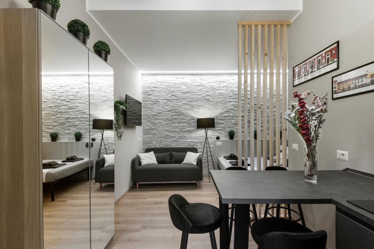 Super Modern And Design Apartment, A Due Passi Dai Navigli Milan Extérieur photo