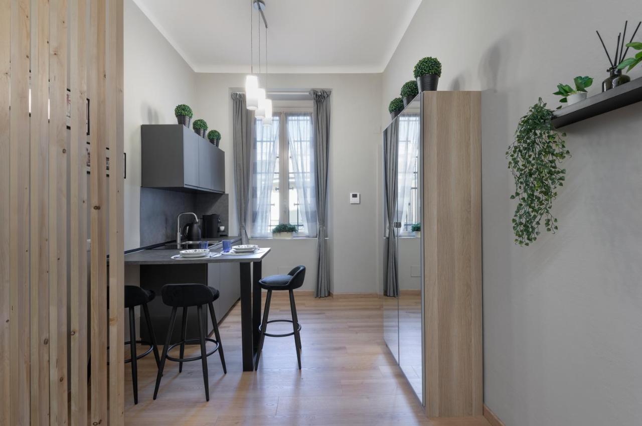Super Modern And Design Apartment, A Due Passi Dai Navigli Milan Extérieur photo